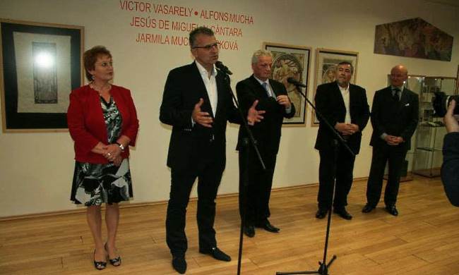 Jesús de Miguel Alcántara - Inaugurando una de sus exposiciones