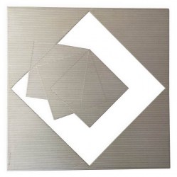 francisco-salazar-tres-elementos-inmateriales-dentro-espacio-vacio