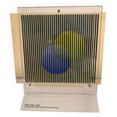 carlos-cruz-diez-chromointerference-manipulable-new1.jpg_1